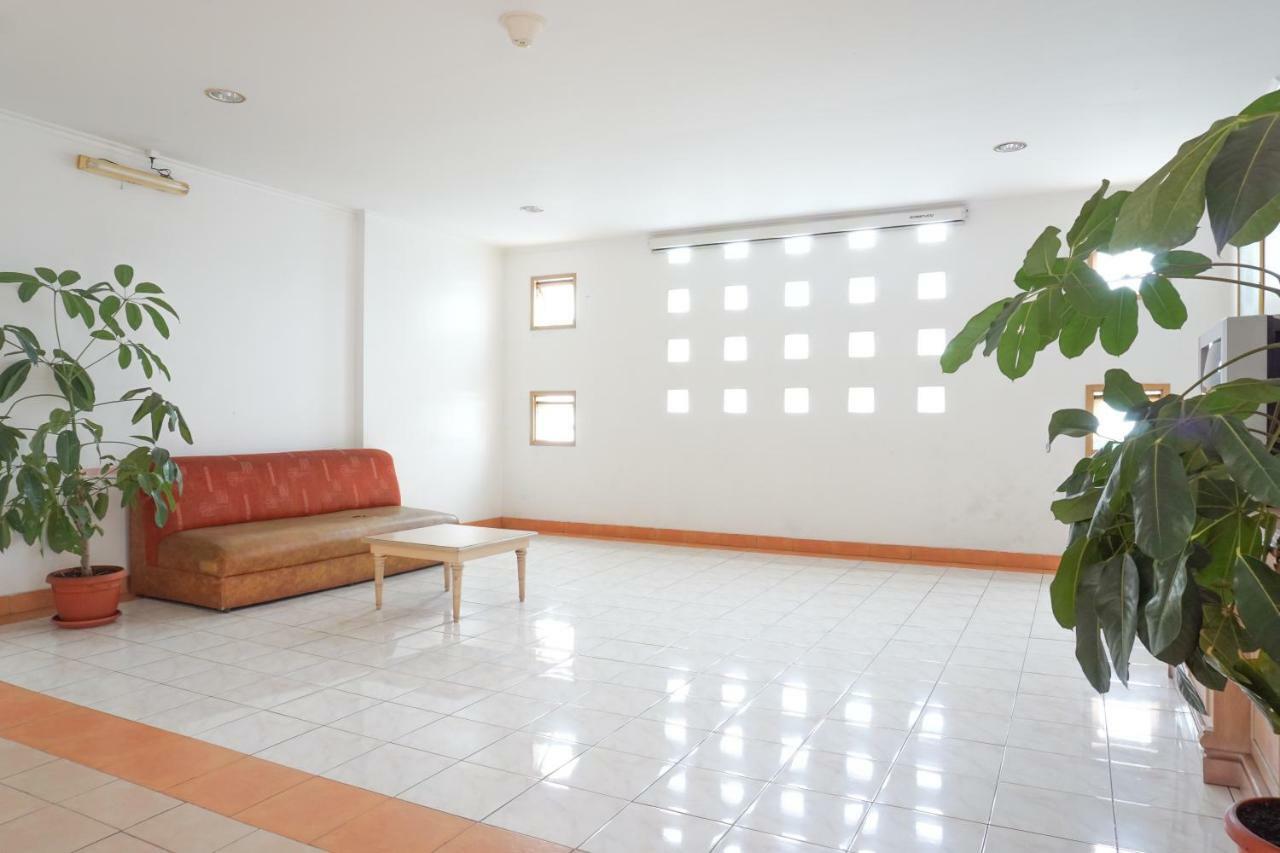 Residences By Reddoorz Near Maranatha University Bandung Exterior photo